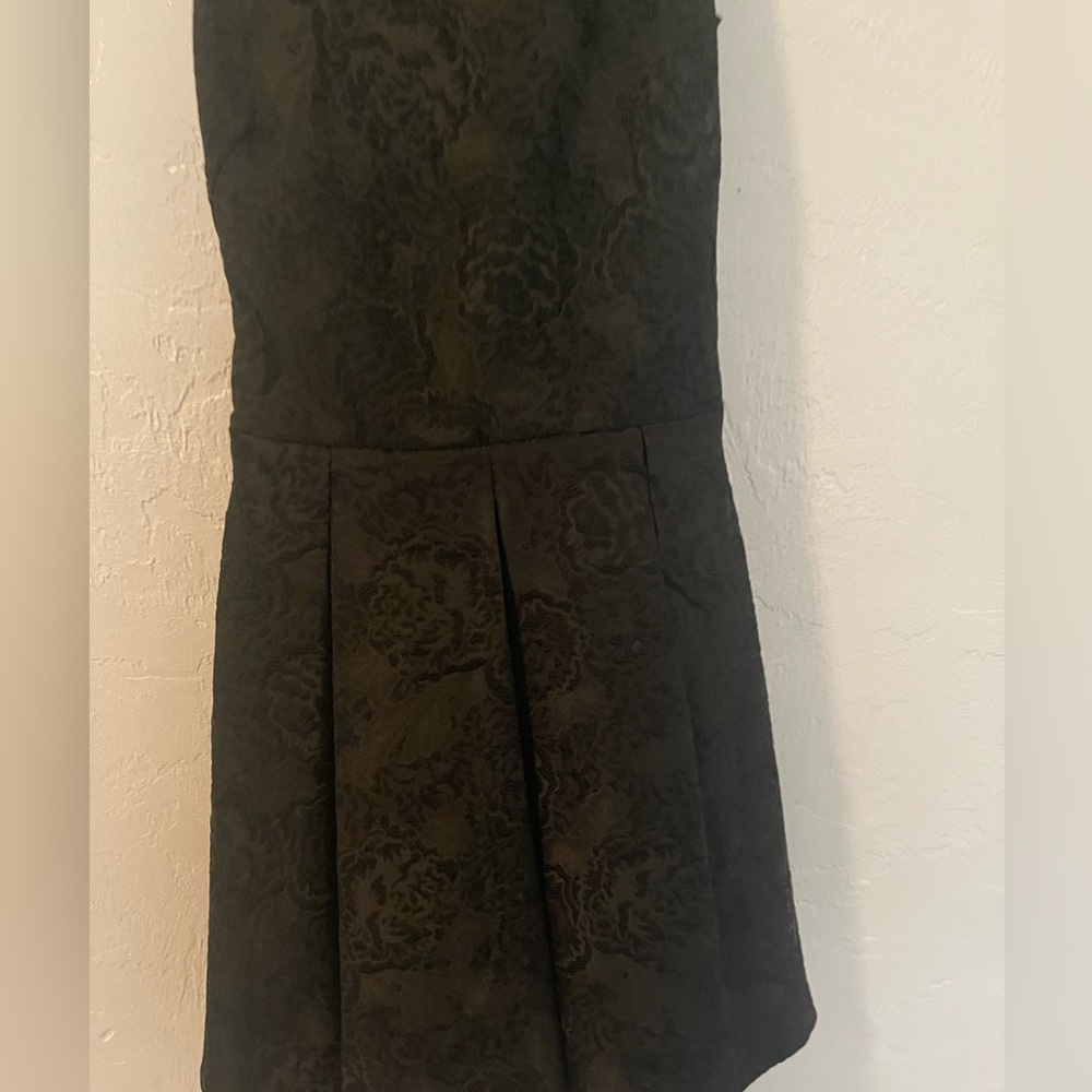 Love Theia Sleeveless Bow-Back Jacquard Mini Black Cocktail Dress Size 4 - Picture 10 of 16
